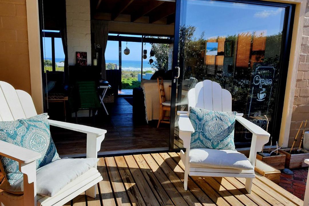 Photo of Patio Balcony in Grotto Bay