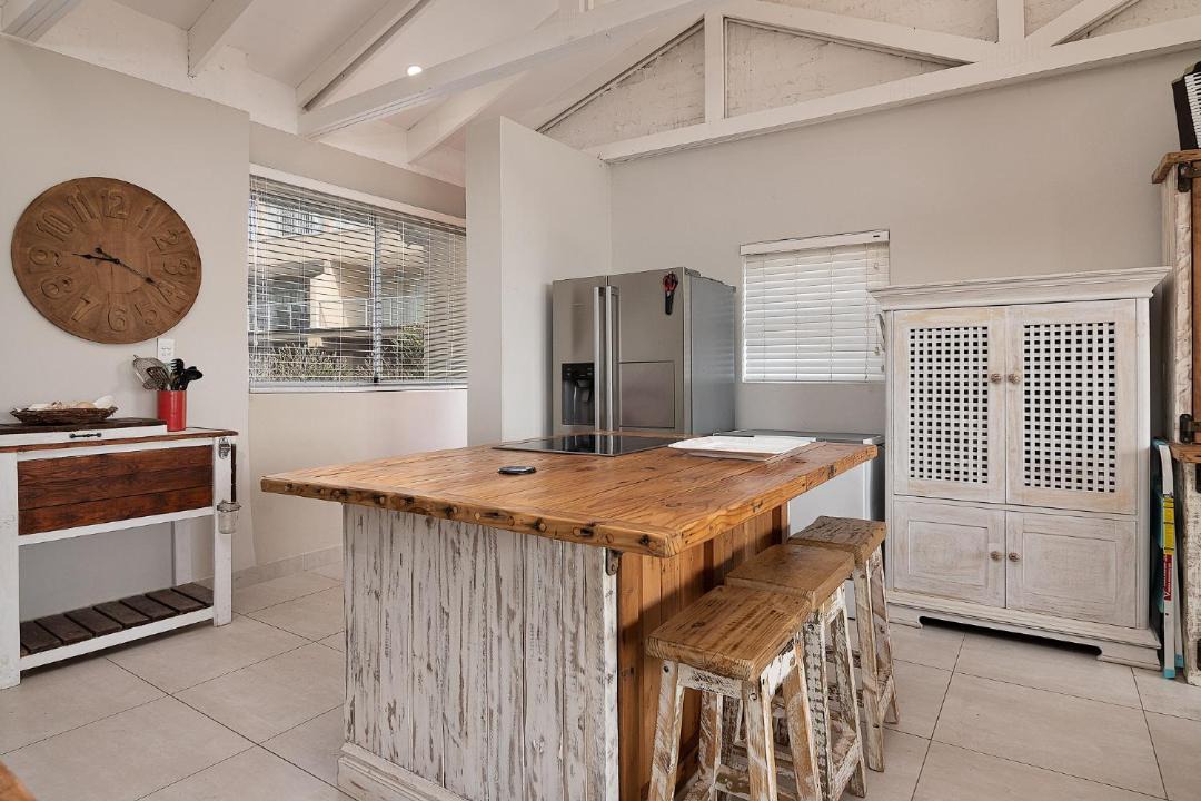 Photo of Kitchen in Shaka's Rock