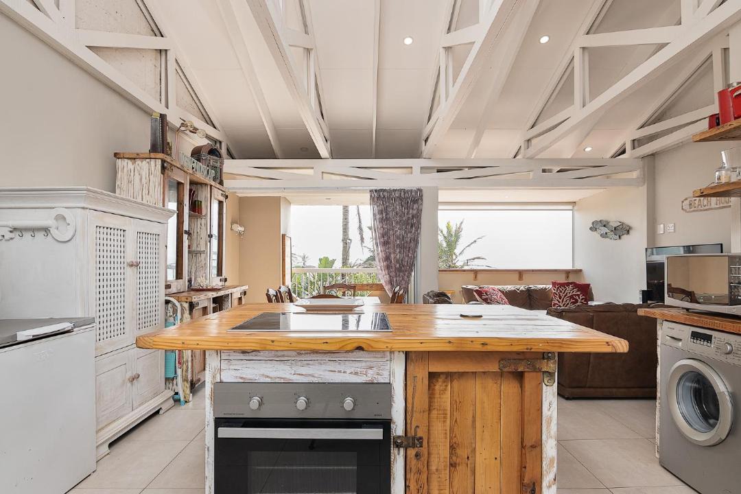Photo of Kitchen in Shaka's Rock