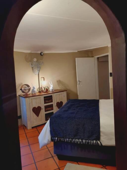 Photo of Bedroom in Oudtshoorn