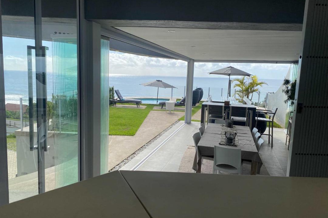 Photo of Patio Balcony in Sheffield Beach