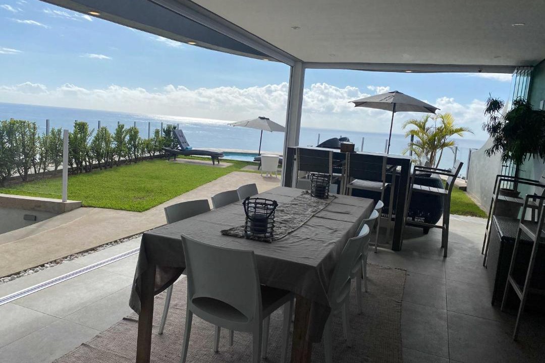 Photo of Patio Balcony in Sheffield Beach