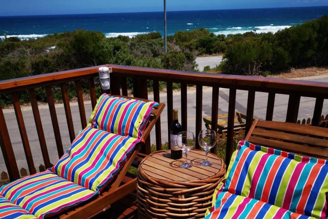 Photo of Patio Balcony in Wilderness Beach