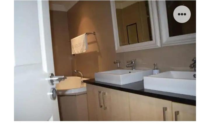 Photo of Bathroom in Durban Point