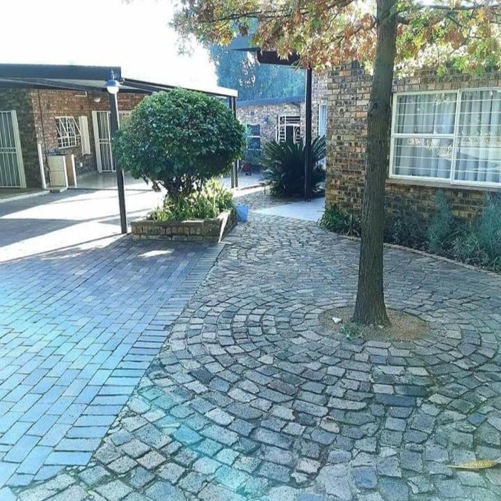 Photo of Others in Greater Johannesburg Metropolitan Area