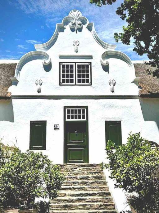 Photo of Buildings in Tulbagh