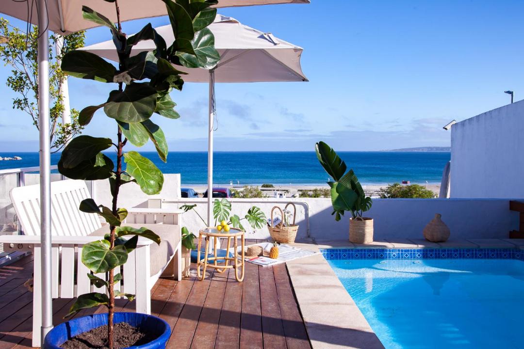 Photo of Others in Paternoster