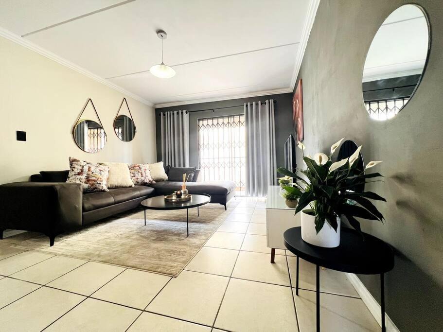 Photo of Livingroom in Benoni