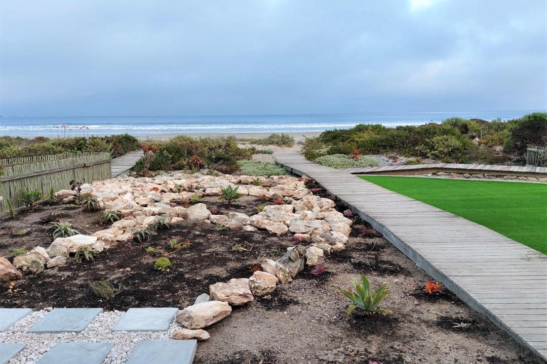 Photo of Others in Paternoster