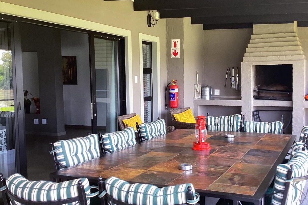 Photo of Others in Parys