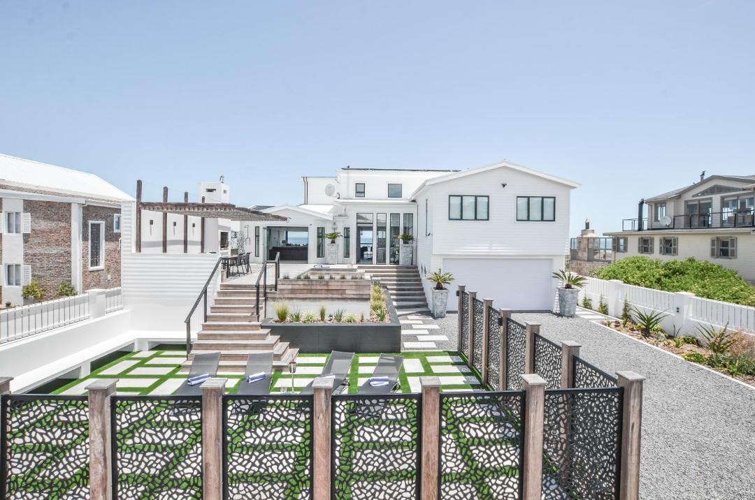 Photo of Buildings in Yzerfontein