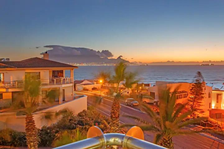 Photo of Patio Balcony in Bloubergstrand