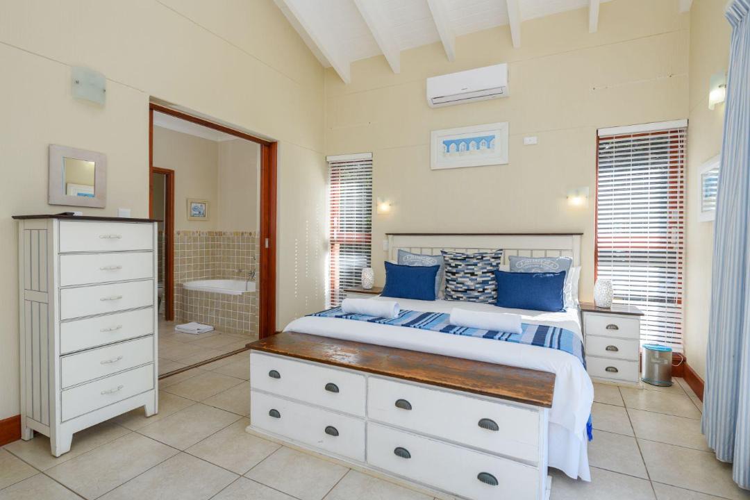 Photo of Bedroom in San Lameer