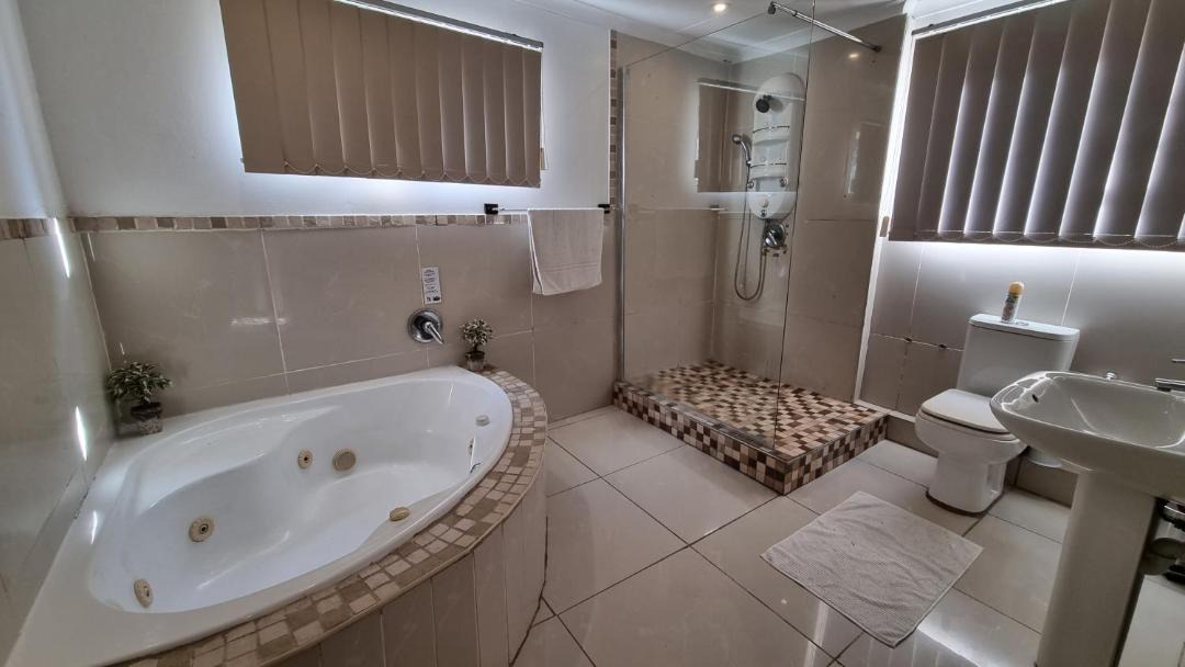 Photo of Bathroom in Bluewater Bay