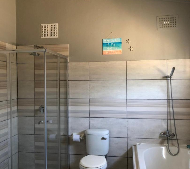 Photo of Bathroom in Scottburgh South