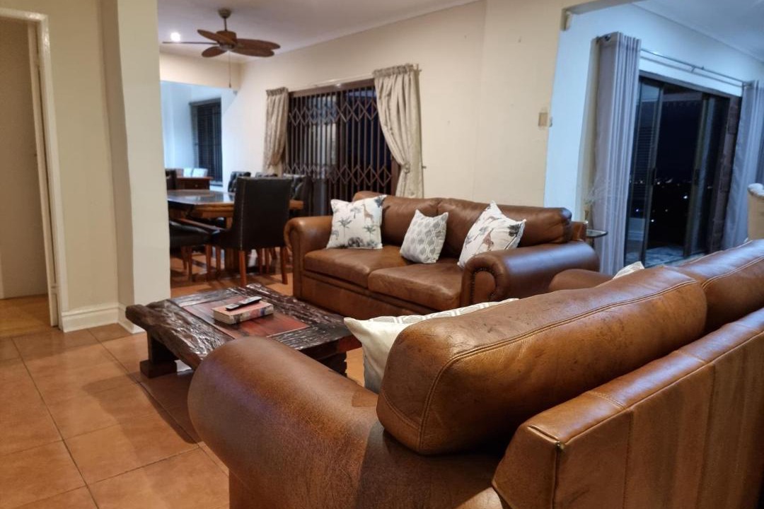 Photo of Livingroom in Botha's Hill