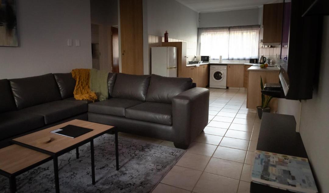 Photo of Livingroom in Garsfontein