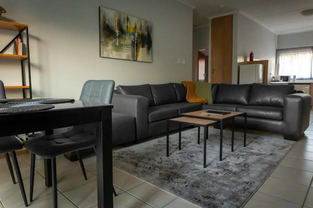 Photo of Livingroom in Garsfontein