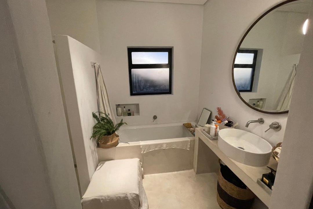 Photo of Bathroom in Shelley Point