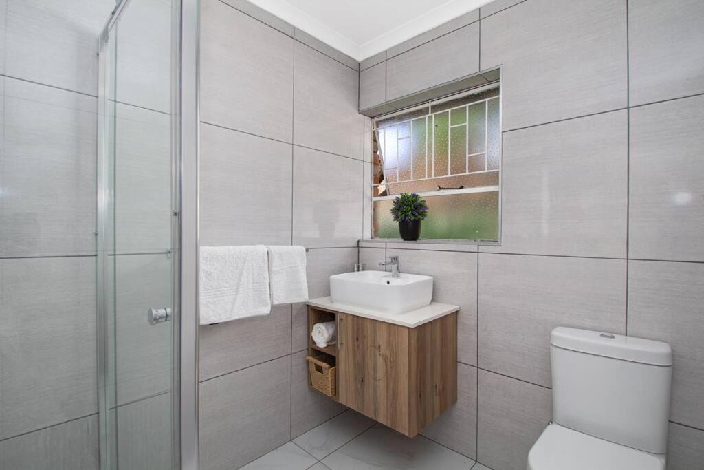Photo of Bathroom in Greater Johannesburg Metropolitan Area