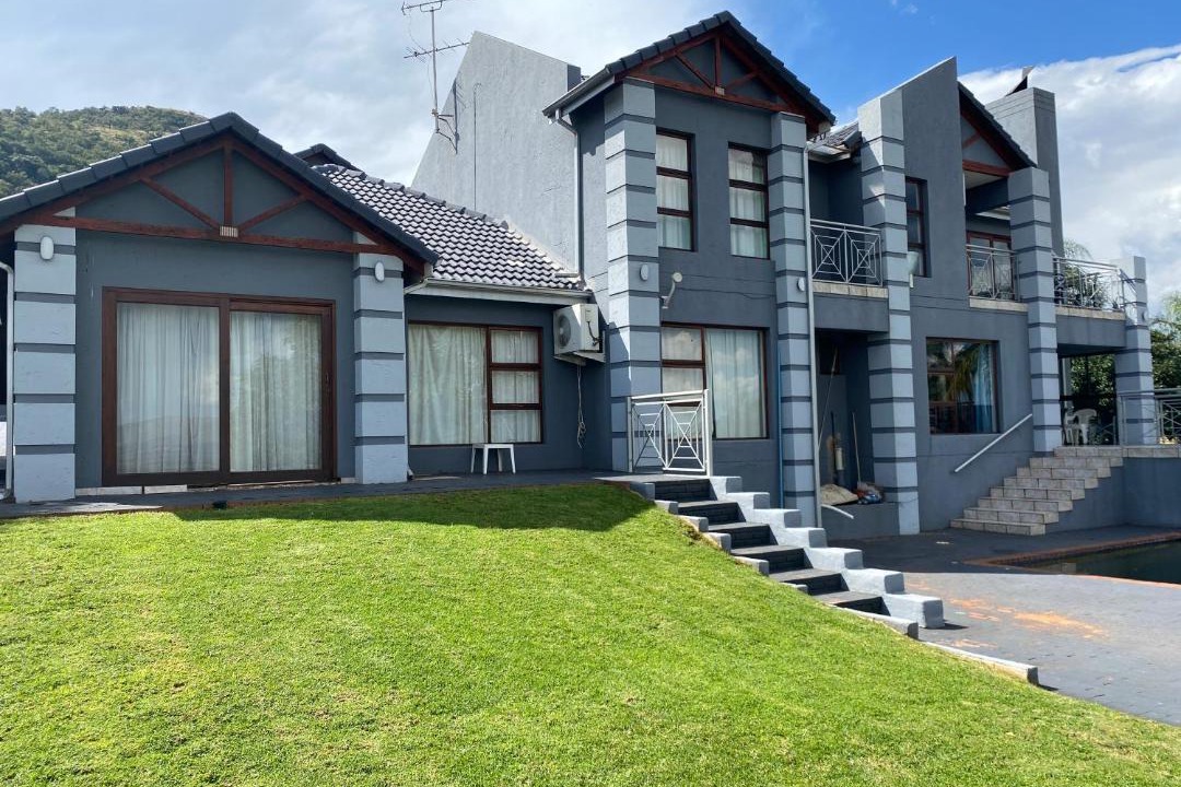 Photo of Buildings in Hartbeespoort