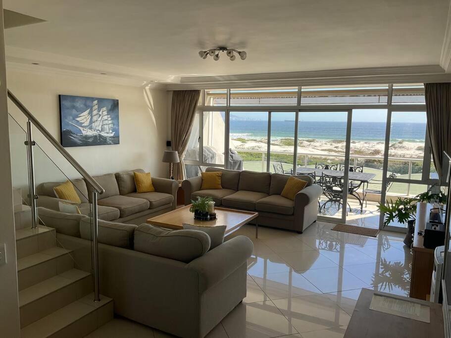 Photo of Others in Bloubergstrand