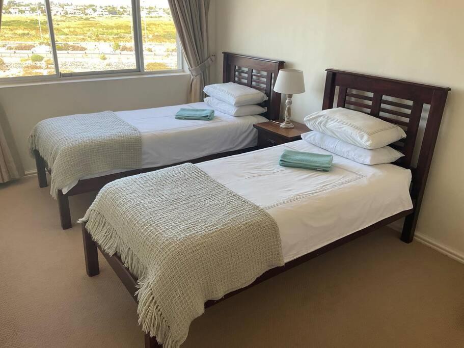 Photo of Others in Bloubergstrand