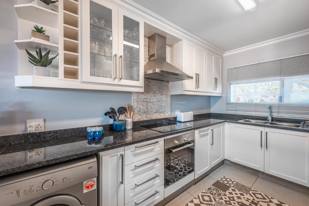 Photo of Kitchen in Shaka's Rock