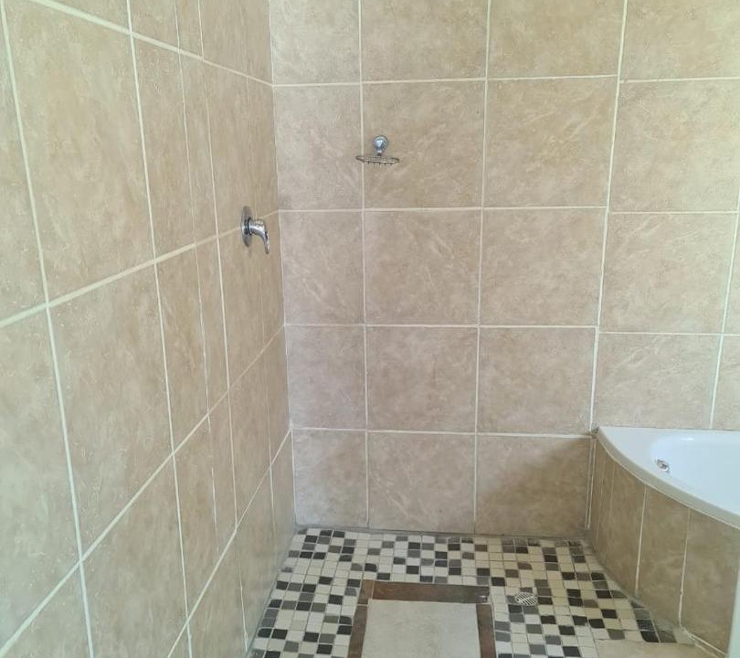 Photo of Bathroom in Beaufort West