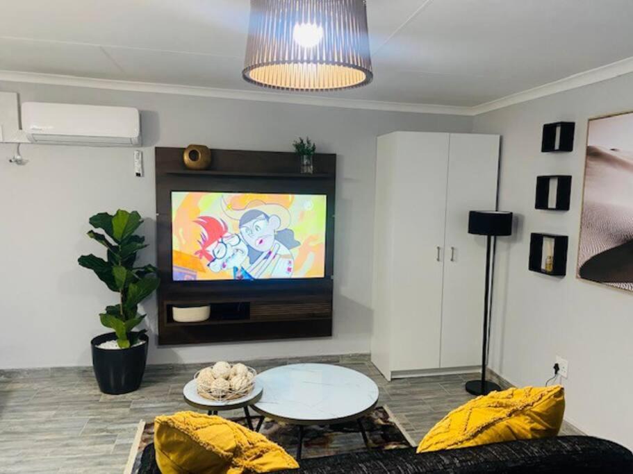 Photo of Livingroom in Bezuidenhout Valley