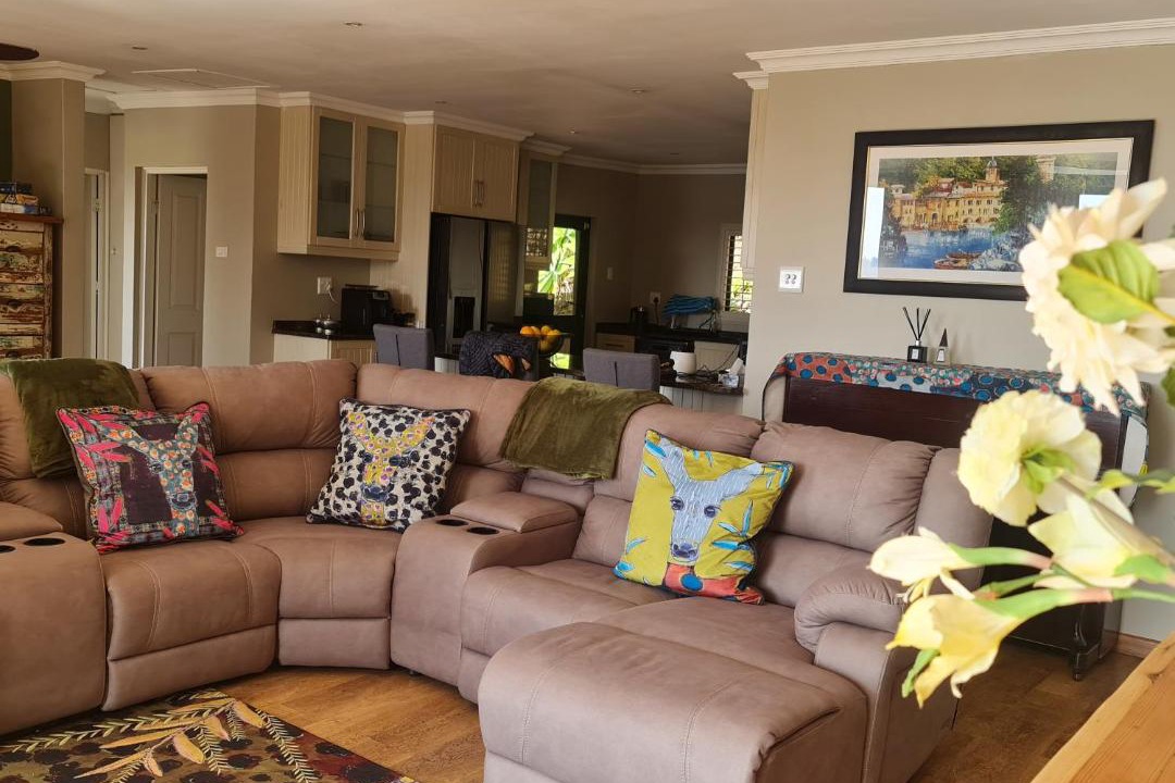 Photo of Livingroom in Cathkin Park