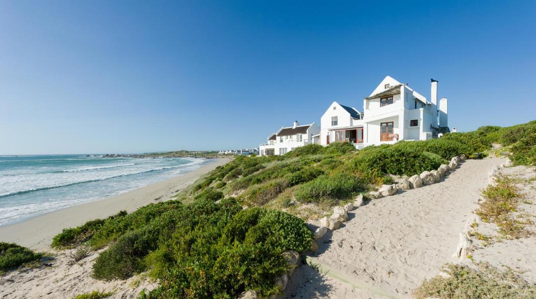 Photo of Others in Paternoster