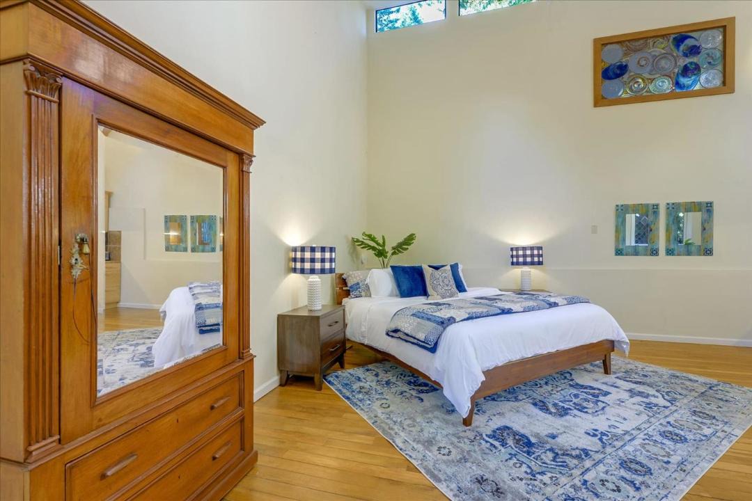 Photo of Bedroom in Redwood City