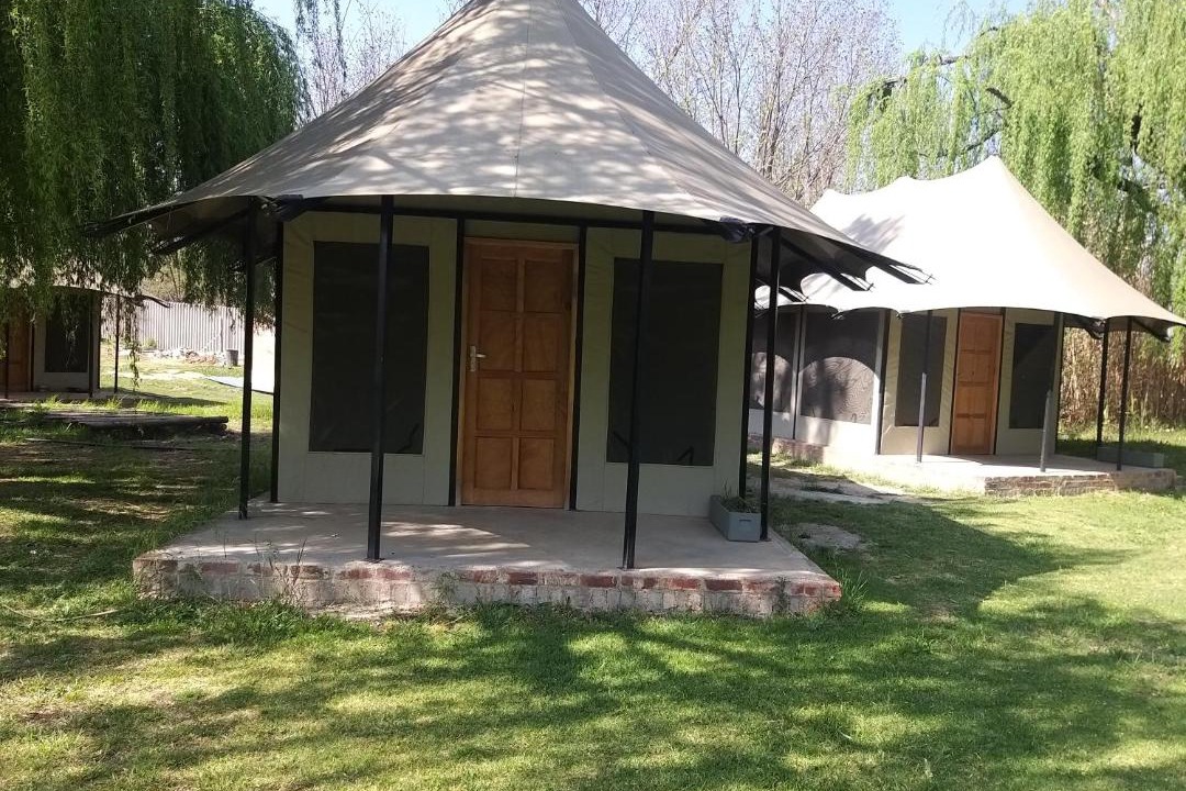 Photo of Others in Parys