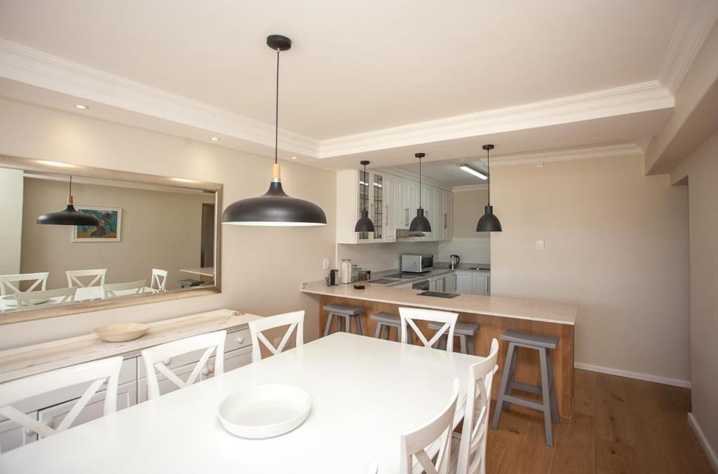 Photo of Kitchen in Pollok Beach