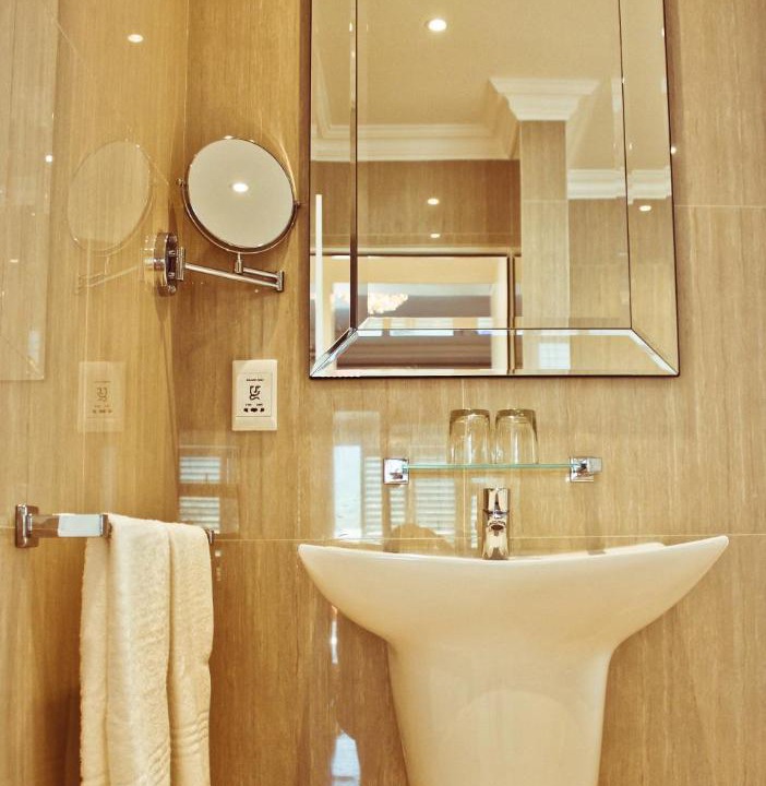 Photo of Bathroom in Drakenstein