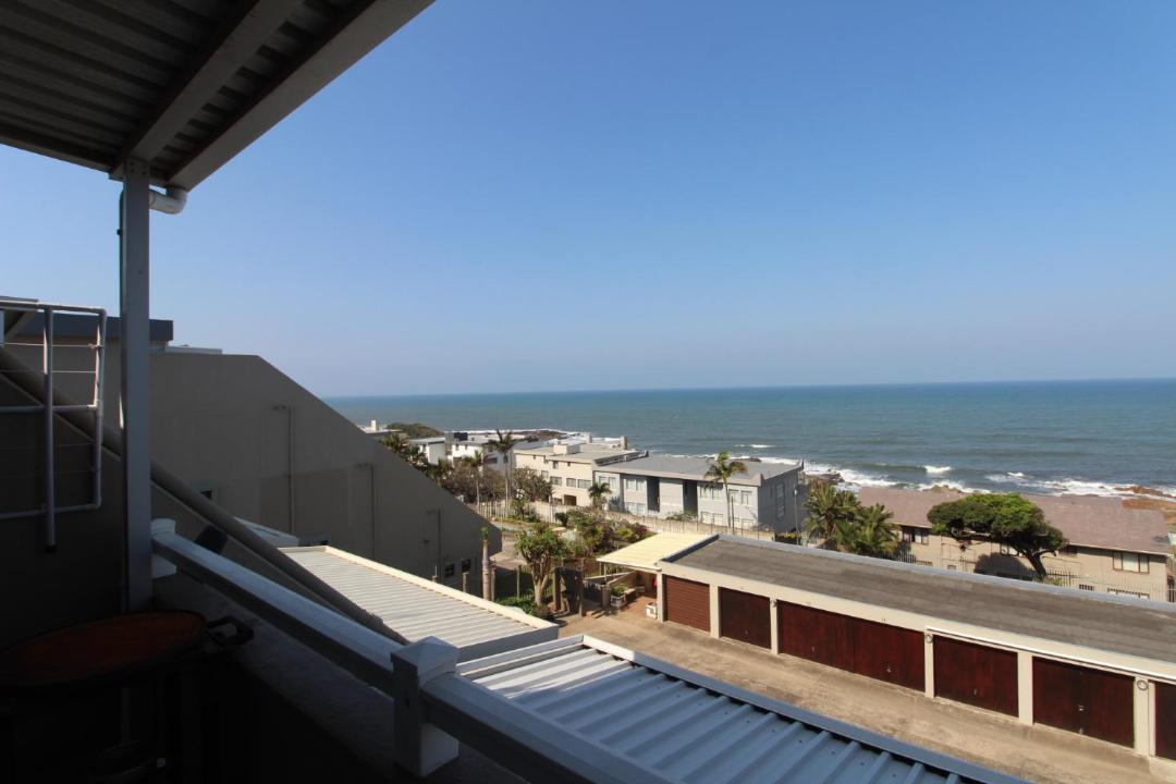 Photo of Patio Balcony in Manaba Beach