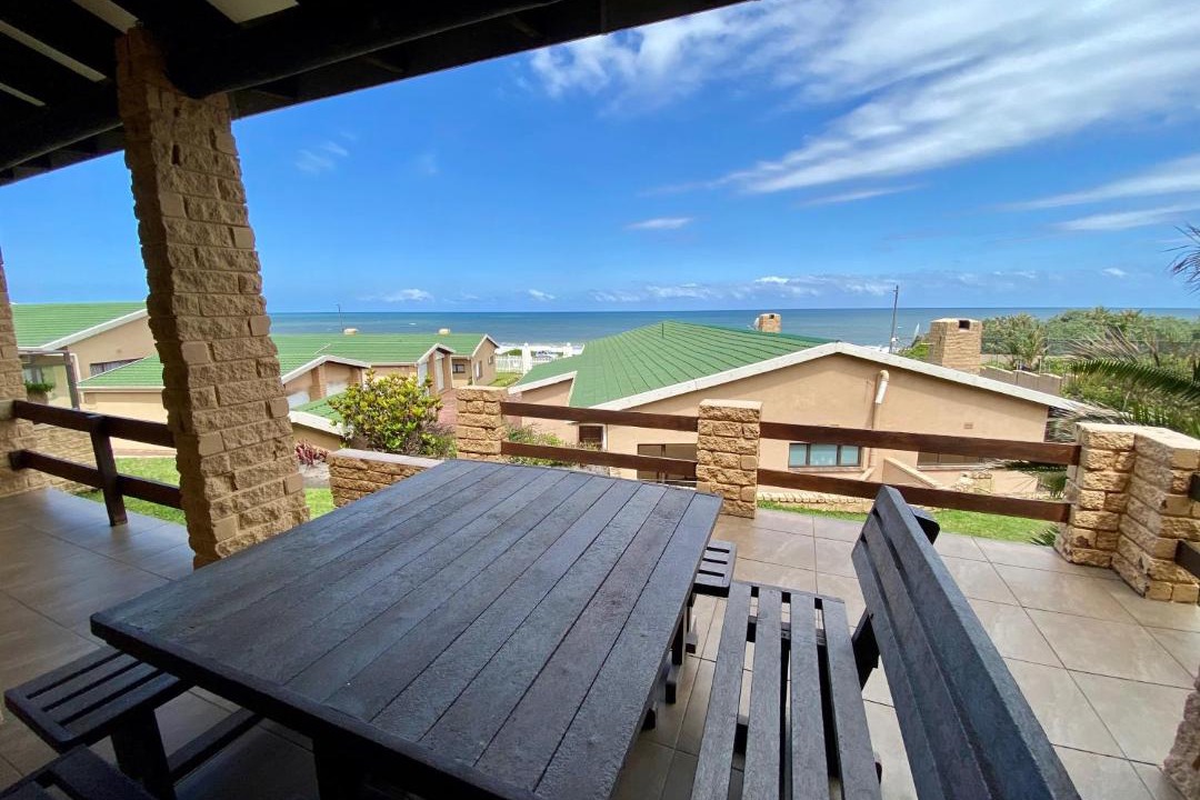 Photo of Patio Balcony in Manaba Beach