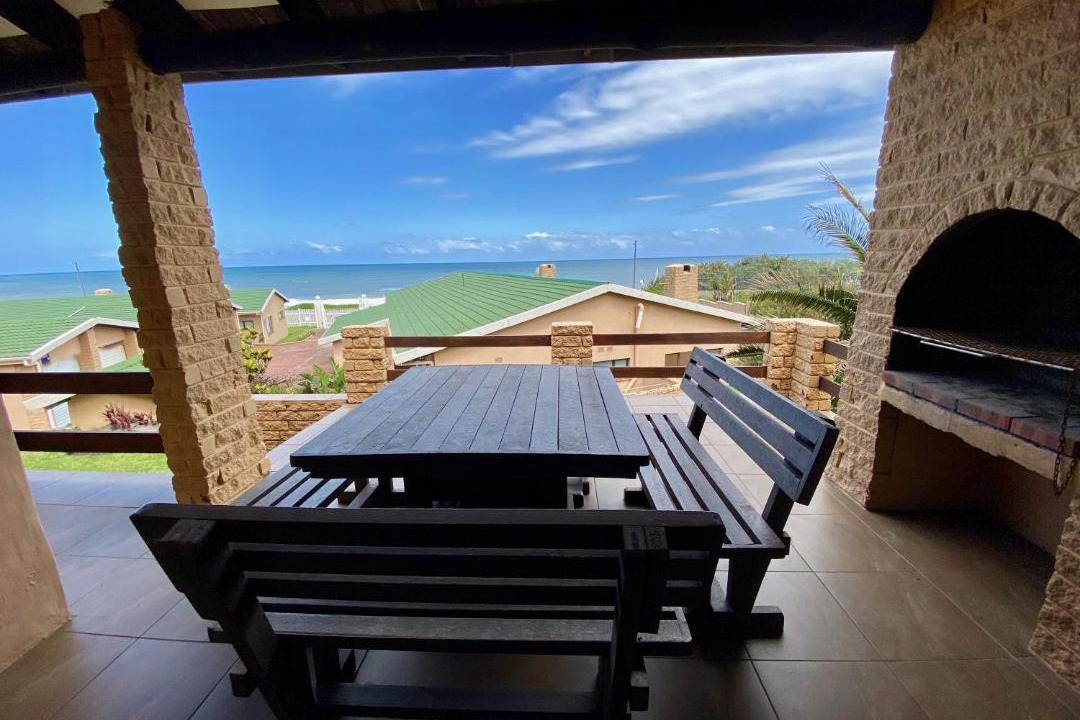 Photo of Patio Balcony in Manaba Beach