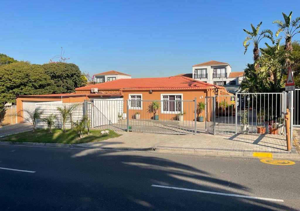 Photo of Others in Bloubergstrand