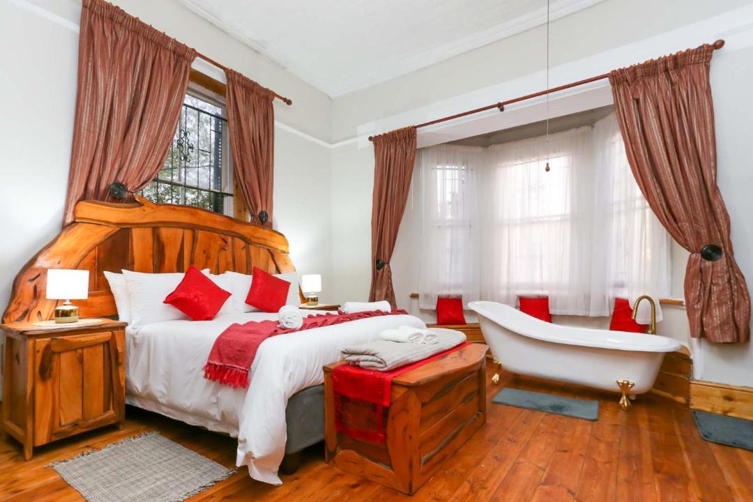 Photo of Bedroom in Oudtshoorn