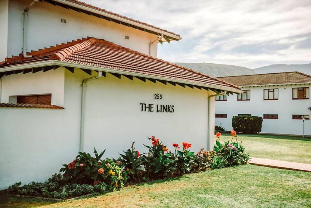 Photo of Buildings in Eastcliff