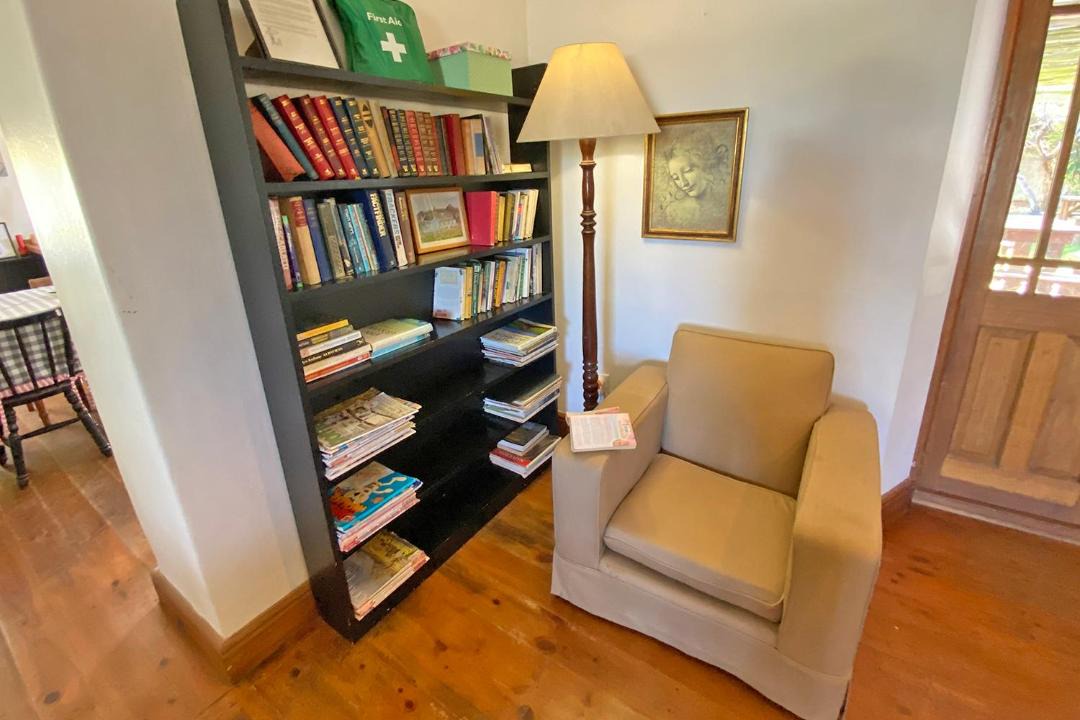 Photo of Livingroom in Stanford