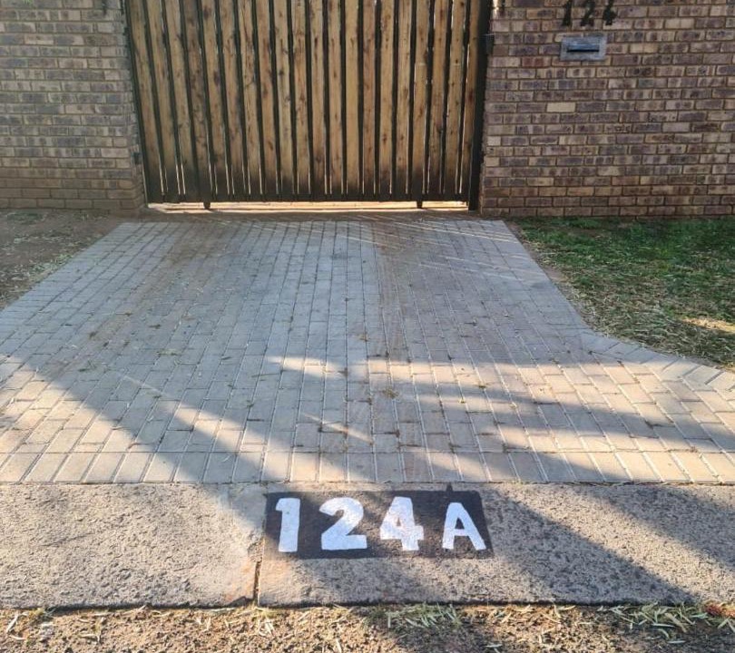 Photo of Others in Rooihuiskraal