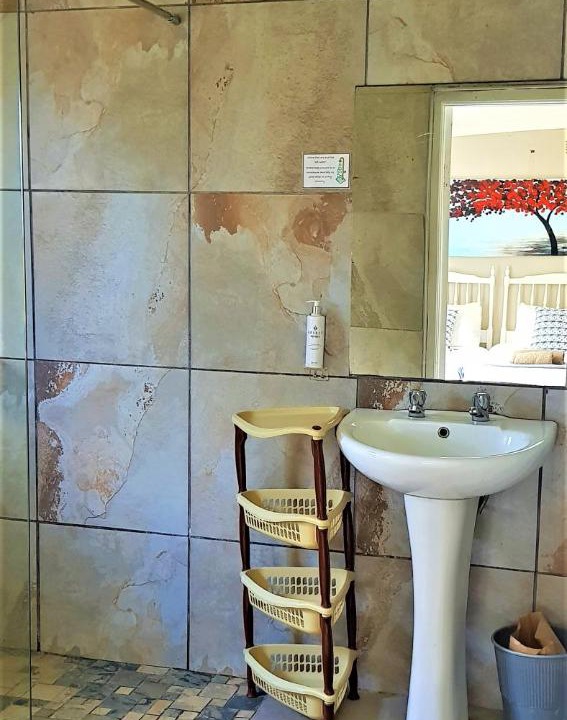 Photo of Bathroom in Kei Mouth