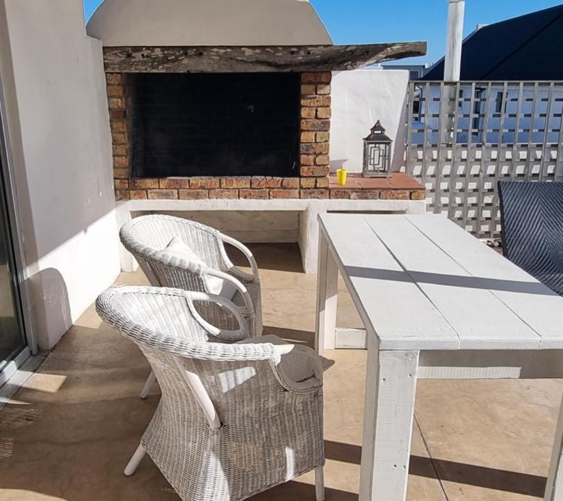 Photo of Others in Paternoster