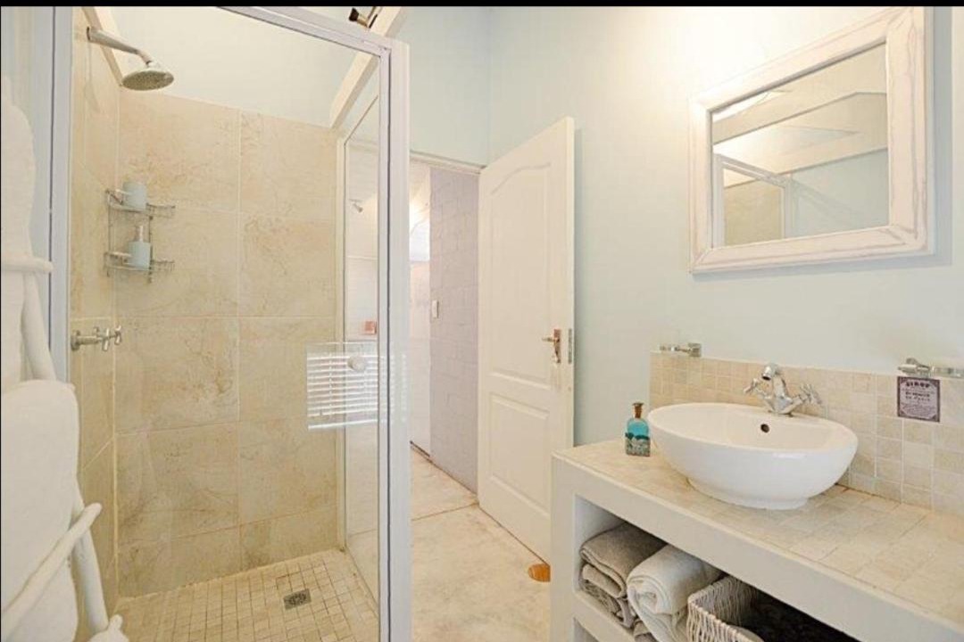 Photo of Bathroom in Yzerfontein