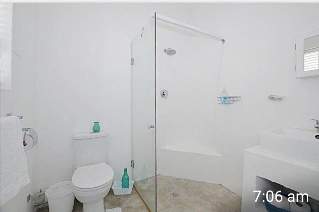 Photo of Bathroom in Yzerfontein