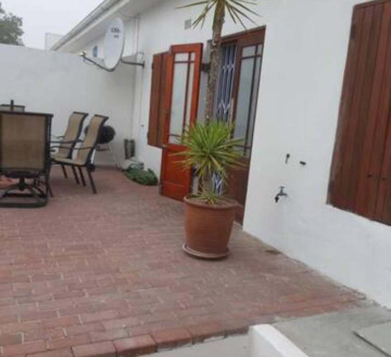 Photo of Others in Paternoster