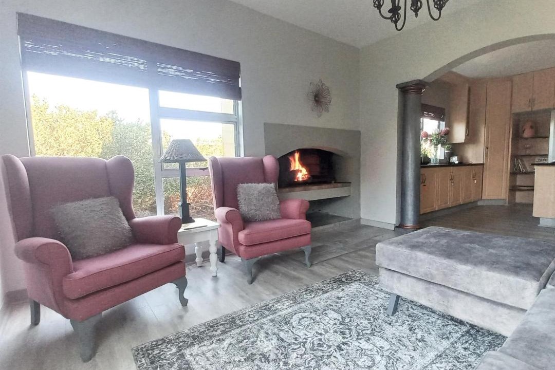 Photo of Livingroom in Betty's Bay
